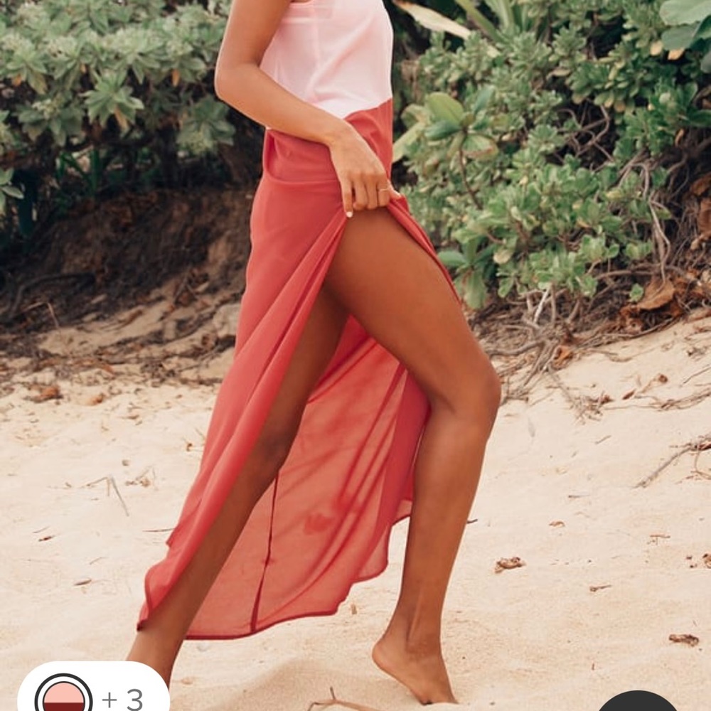 NWT- Seaside Retreat Red and Blush Maxi
Cover-Up